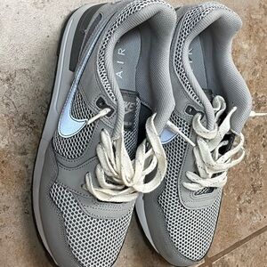 Nike air Pegasus women’s size 8